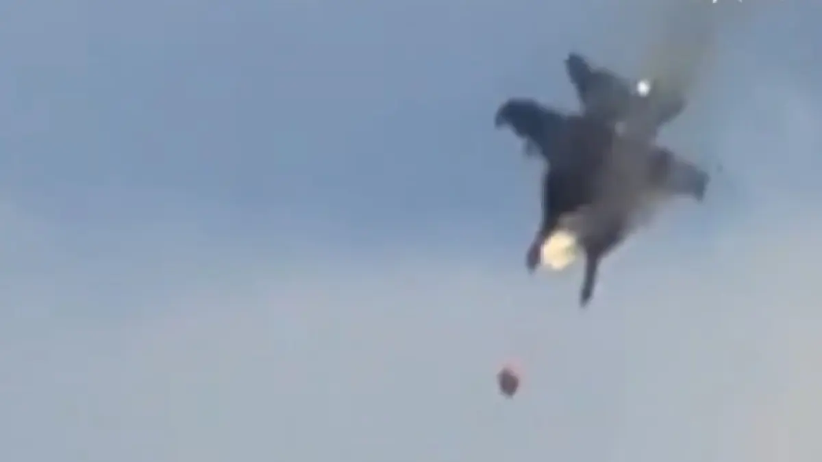 Rekaman video saat terjadi crash dua pesawat tempur di Idaho AS.