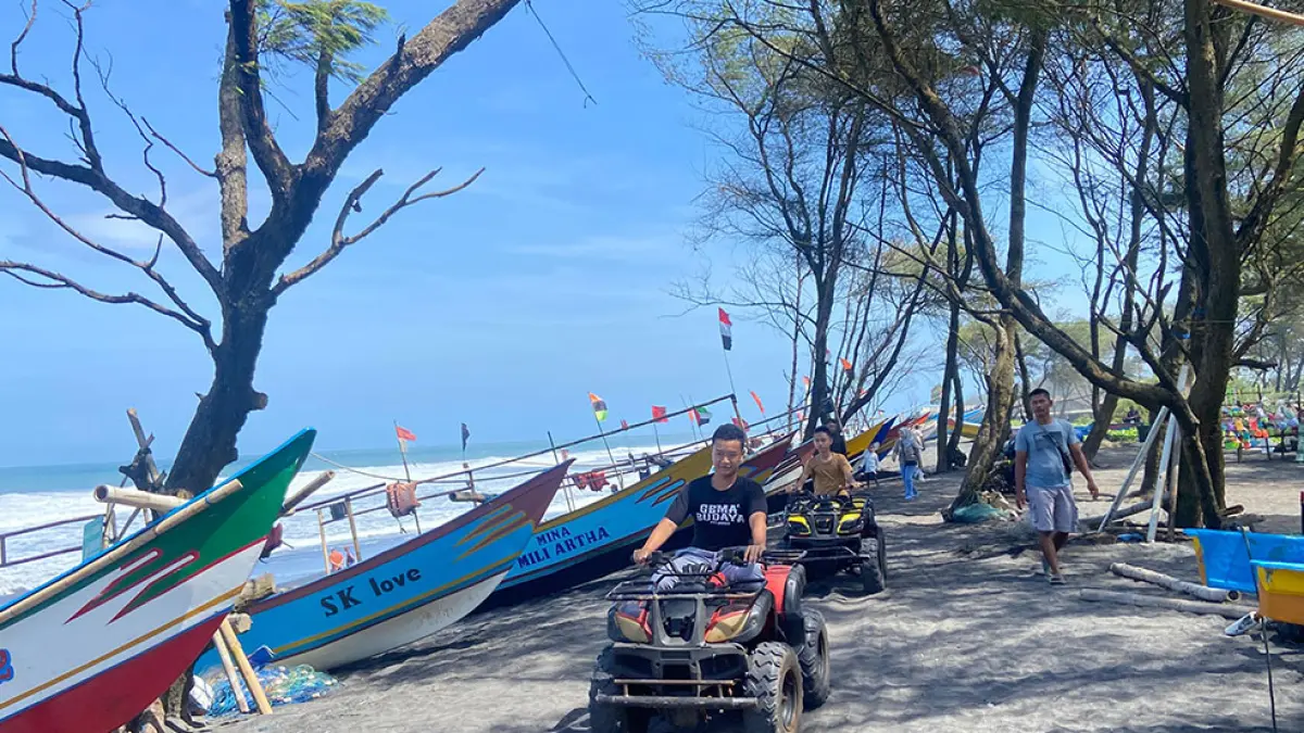 TARIF TURUN: Pantai Baru di pansela barat Bantul, salah satu pantai yang akan diganti besaran retribusinya. Cintia Yuliani/Radar Jogja
