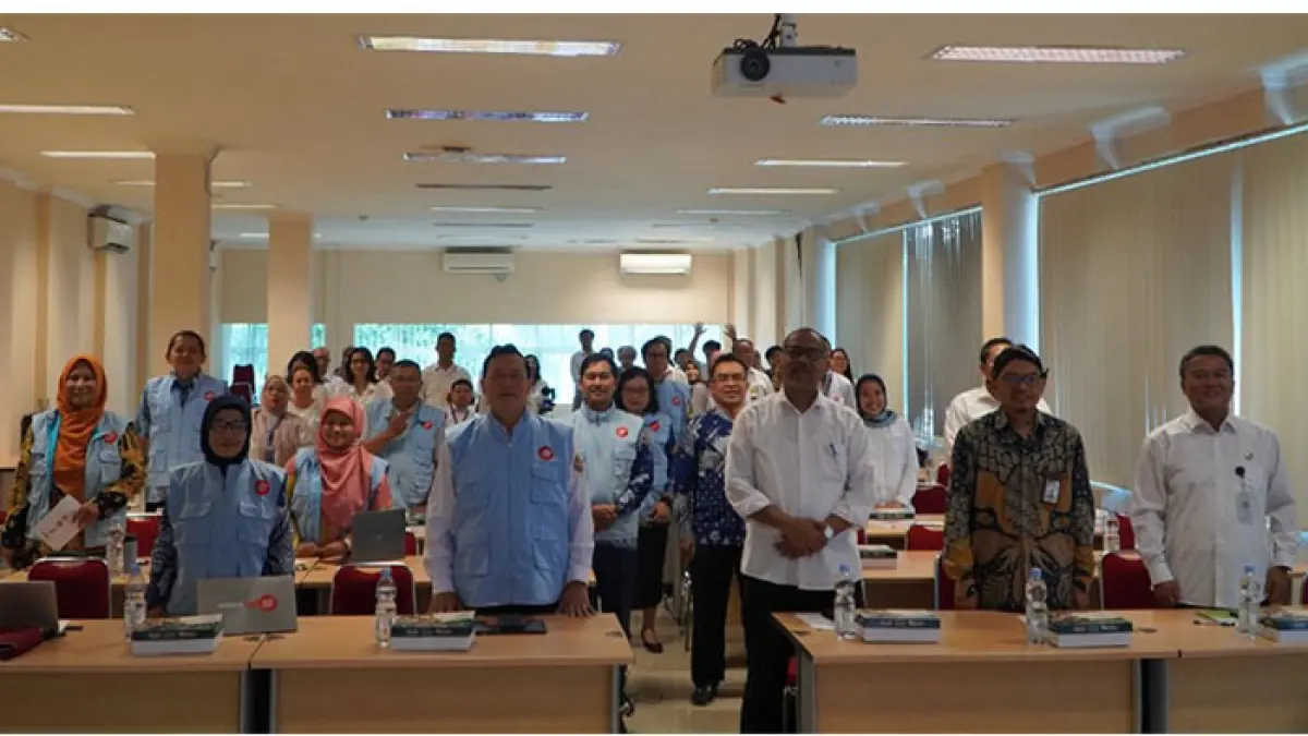 KOLABORATIF: Ketua Perpaksinas Master Yudi Ismono (kedua dari kanan) saat mengikuti seminar pendidikan antikorupsi di kampus ISI Jogja. Seminar melibatkan berbagai pemangku kepentingan.
