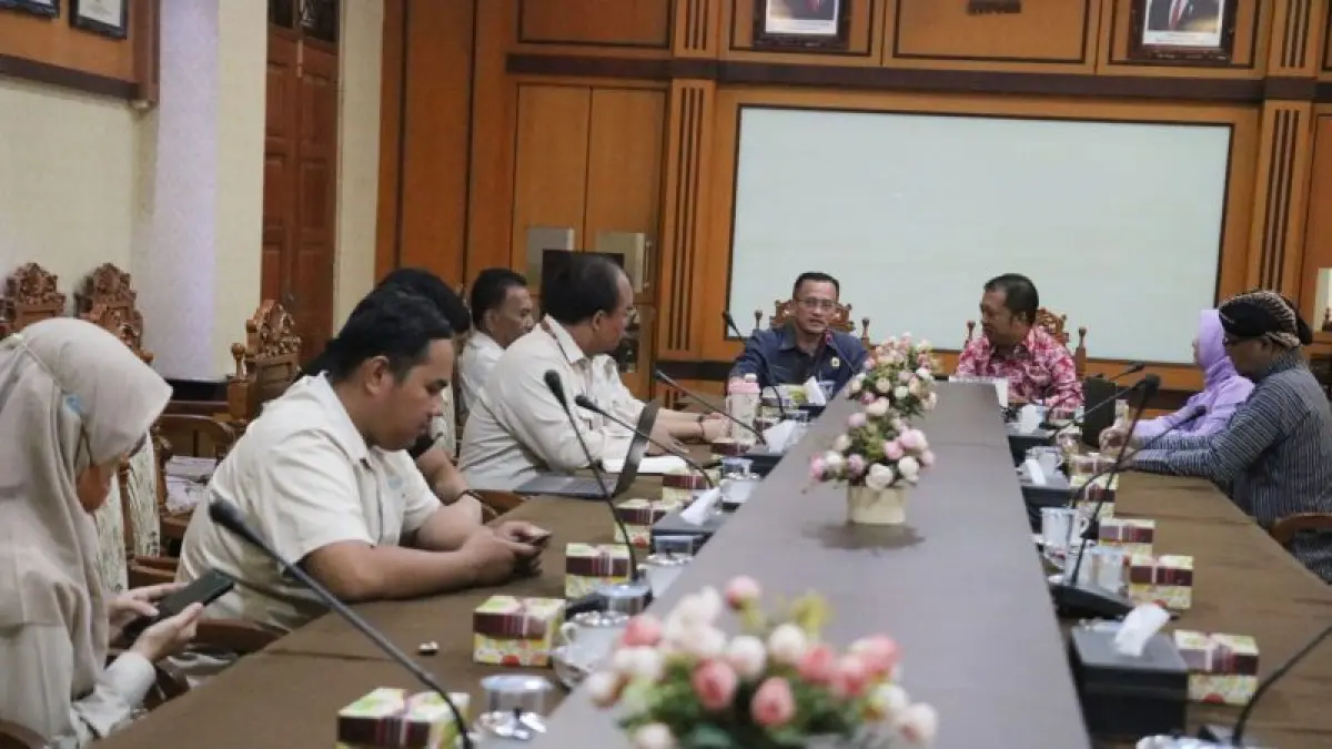 RAPAT: Pemkab menerima kunjungan dari Ditjen HAM untuk audiensi terkait konflik sosial di masyarakat. (Dokumentasi Pemkab Kulon Progo)