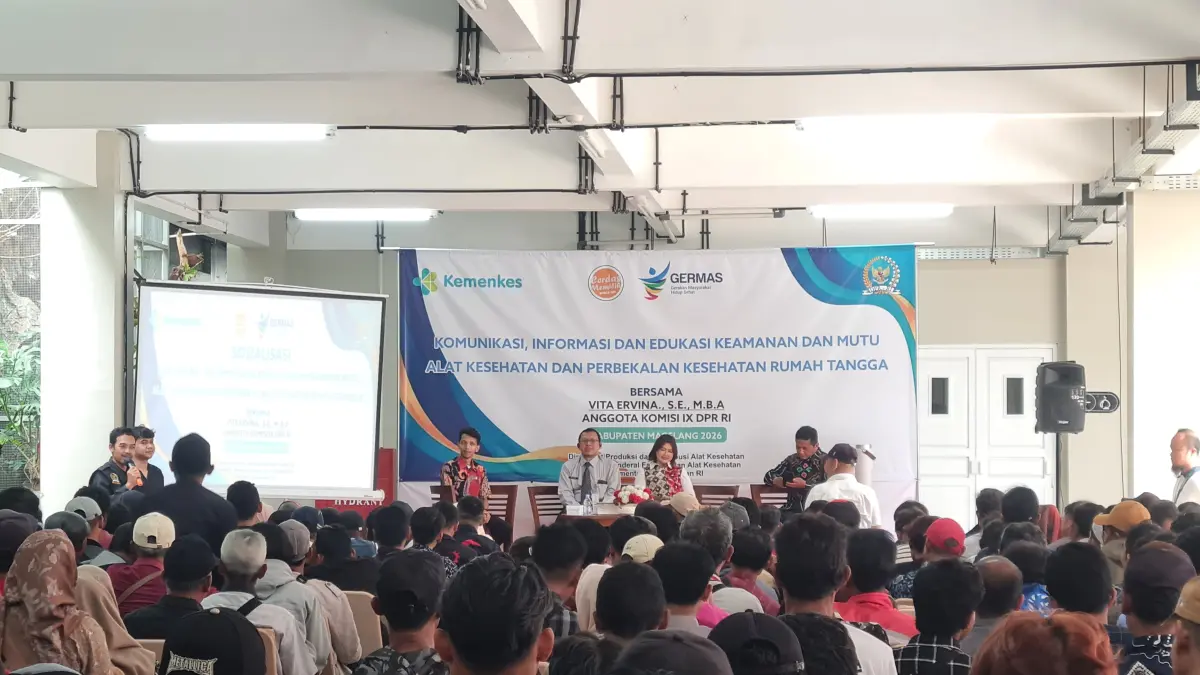 Dinkes Kabupaten Magelang bersama anggota Komisi IX DPR RI saat memberikan sosialisasi mengenai edukasi keamanan dan mutu alat kesehatan serta CKG, Jumat (22/5).