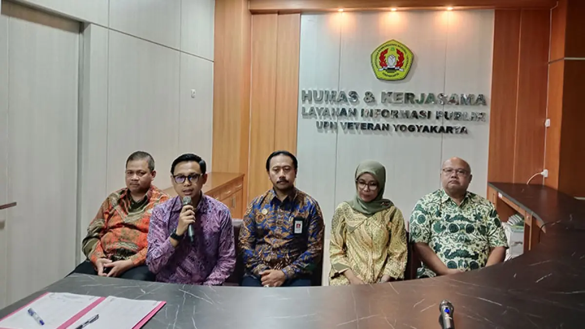Jumpa pers UPNVY soal dugaan kekerasan seksual yang diduga dilakukan oleh sejumlah dosen terhadap mahasiswa, Jumat (22/5/2026). (Delima Purnamasari/Radar Jogja)