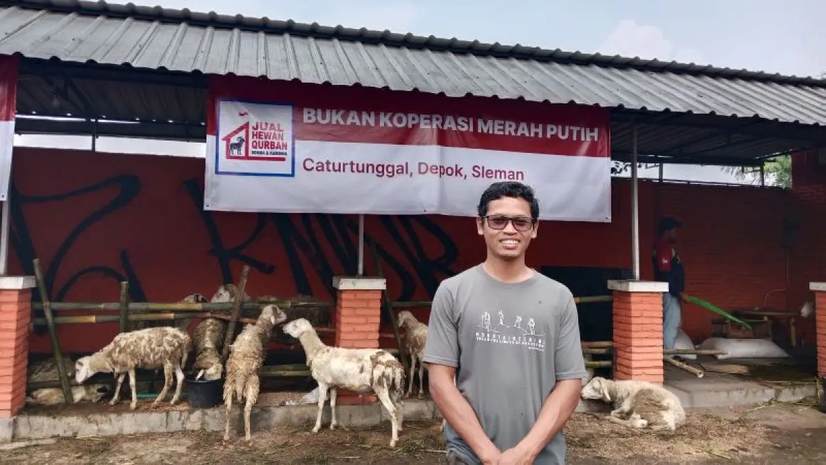 KREATIF: Koordinator Program Masjid Nurul Ashri Sunyoto saat ditemui Jumat (22/5).&nbsp;(Delima Purnamasari/Radar Jogja)