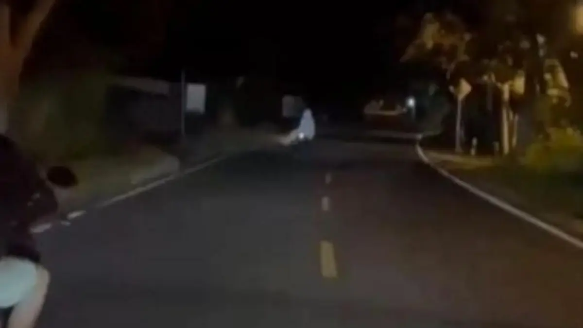 Tangkapan layar video pengejaran pocong yang dikirimkan warga - Dokumentasi Polres Kulon Progo