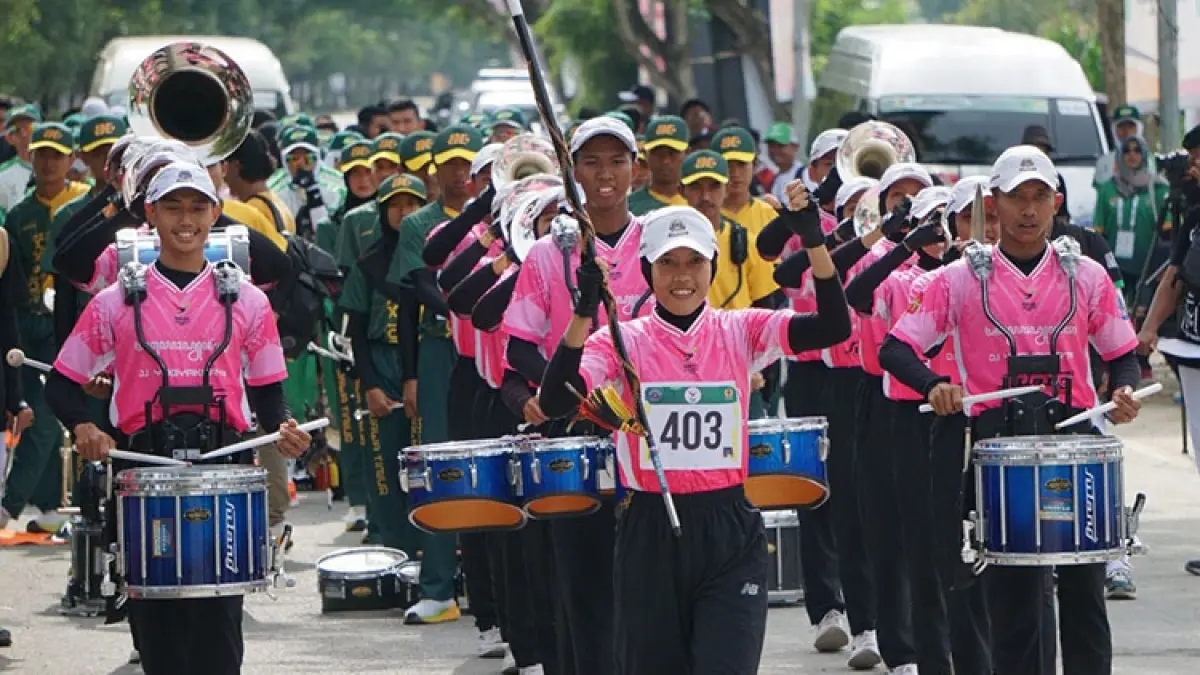 Tim drum band DIJ saat berlomba di PON XXI Aceh-Sumut 2024 silam. (Foto: Istimewa)
