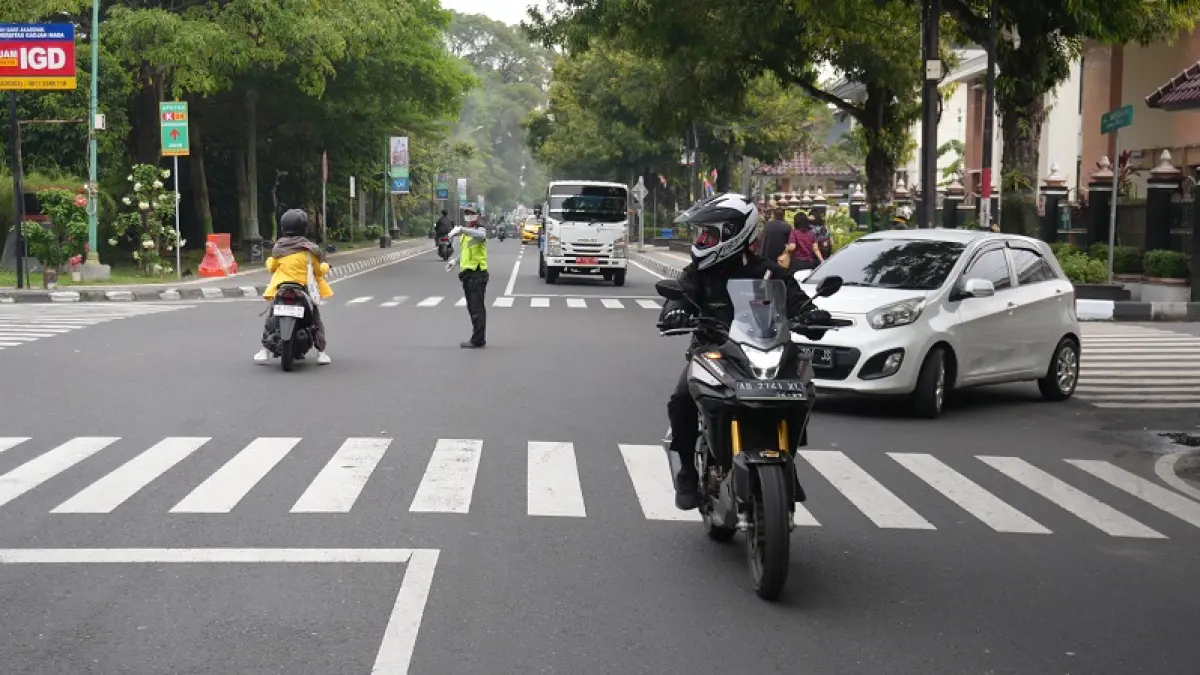 Tips aman berkendara. ISTIMEWA