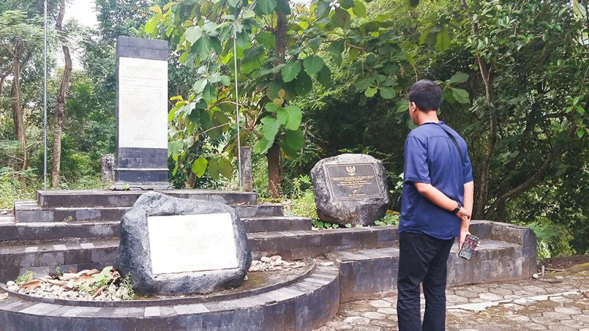 EPISENTRUM: Monumen gempa bumi 27 Mei 2006 di Padukuhan Potrobayan, Kalurahan Srihardono, Kapanewon Pundong, Bantul.&nbsp;Cintia Yuliani/Radar Jogja
