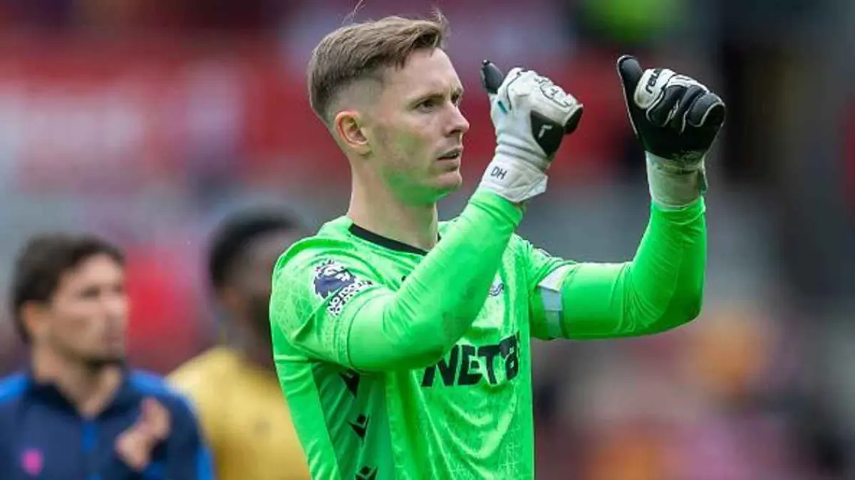 Kapten Crystal Palace, Dean Henderson ingin tim raih gelar juara Conference League dalam laga terakhir bersama pelatih Oliver Glasner. (getty images)