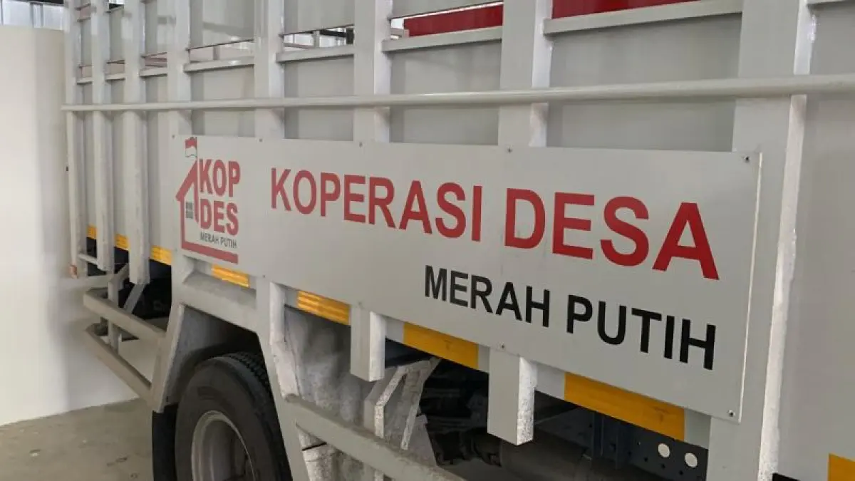 Bantuan truk untuk Koperasi Desa Merah Putih. (ANOM BAGASKORO/RADAR JOGJA)