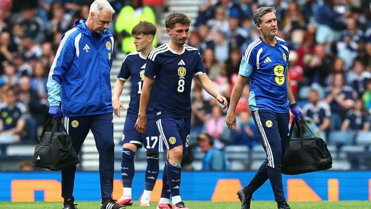 Gelandang Skotlandia, Billy Gilmour harus keluar dari skuad untuk Piala Dunia 2026 karena cedera dalam laga pemanasan, dua pekan sebelum kompetisi berlangsung.