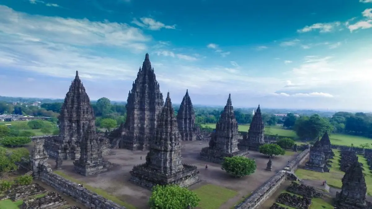 Objek Wisata Candi Prambanan. (app.pandooin.com)