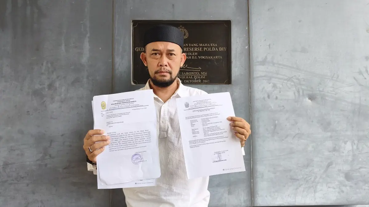 Tim Front Jihad Islam saat mengunjungi Polda DIJ dan membuat laporan terhadap GMS. Fahmi Fahriza/Fahriza
