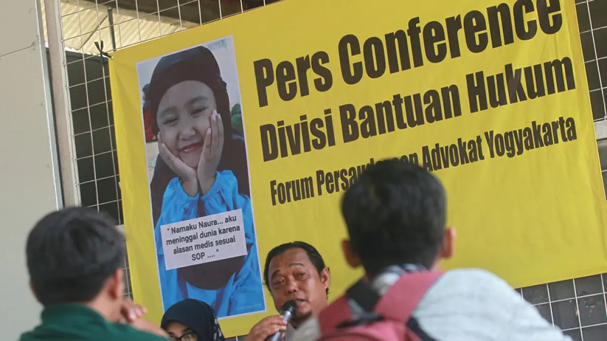 JUMPA PERS: Forum Persaudaraan Advokat Yogyakarta menggelar jumpa pers terkait perkembangan penanganan kasus dugaan malapraktik medis di RSUD Prambanan yang diduga menyebabkan meninggalnya Naura Dwi Meydita Putri di Sleman kemarin (10/6). GUNTUR AGA TIRTANA/RADAR JOGJA
