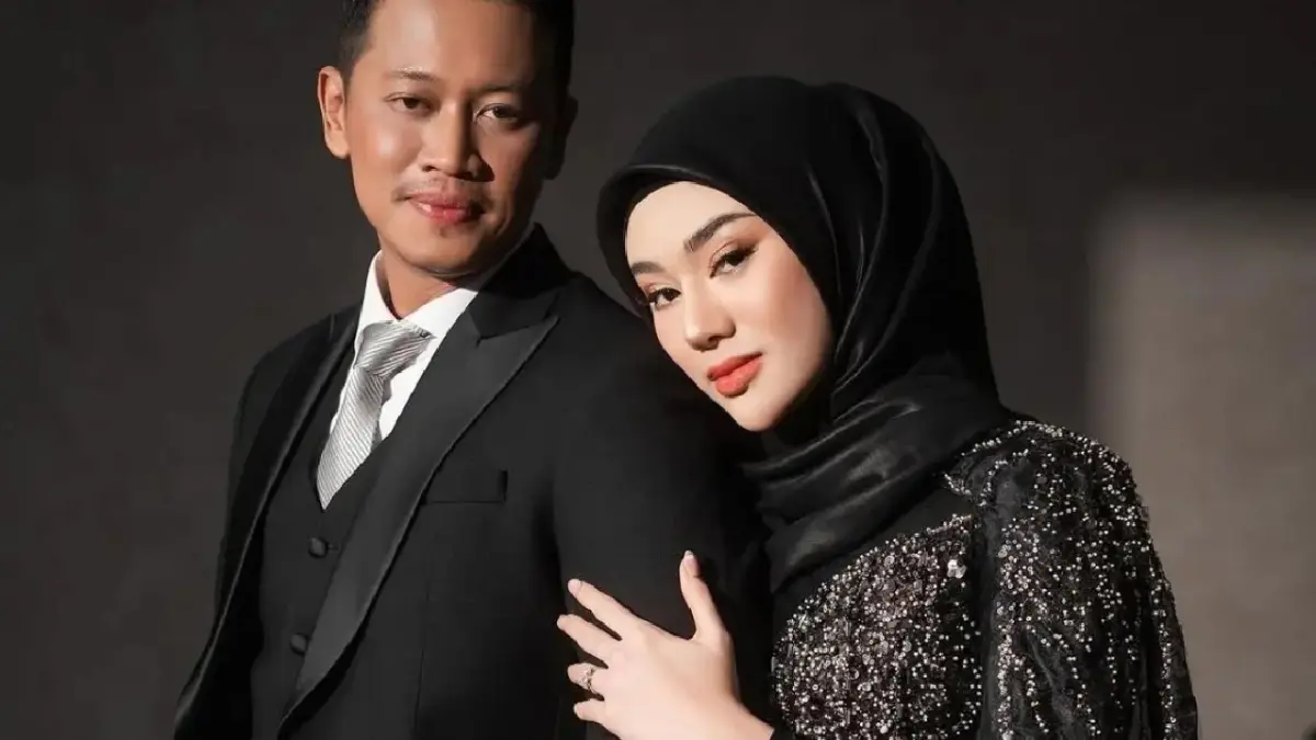Selebgram Clara Shinta dan suami, Alexander Assad. (Instagram: clarashintareal)