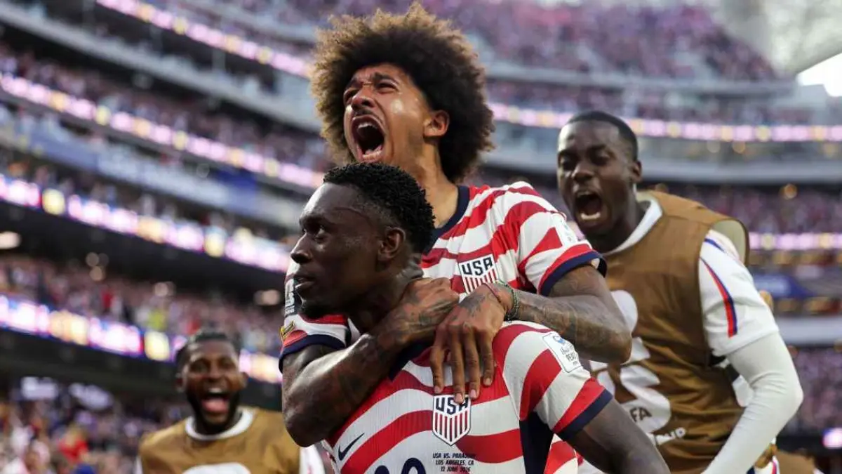 Selebrasi para pemain Amerika Serikat rayakan kemenangan telak 4-1 atas Paraguay di Piala Dunia 2026.