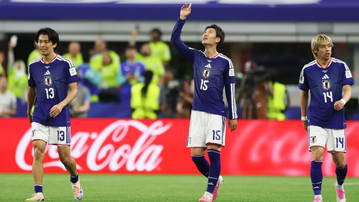 Selebrasi Daichi Kamada (tengah) setelah mencetak gol penyeimbang saat Jepang tahan imbang Belanda.