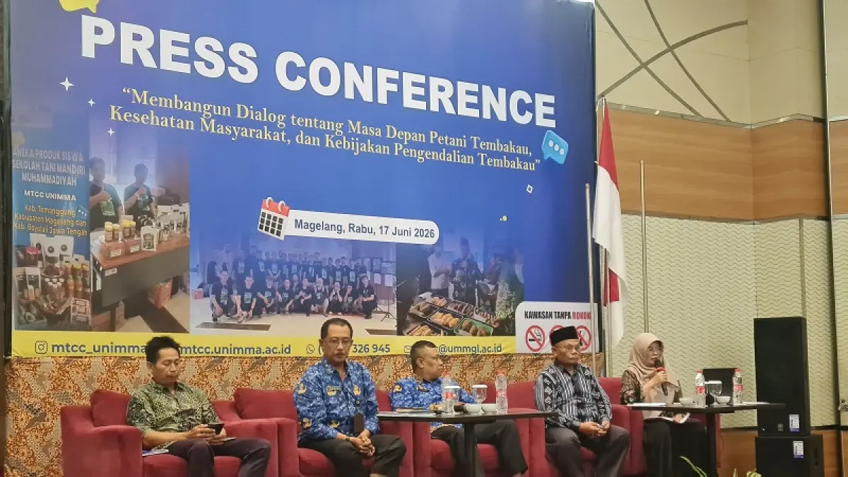 PAPARAN: Kepala Distanpangan Kabupaten Magelang didampingi stakeholder terkait saat menyampaikan soal kondisi lahan tembakau, Rabu (17/6/2026). NAILA&nbsp;NIHAYAH/RADAR JOGJA