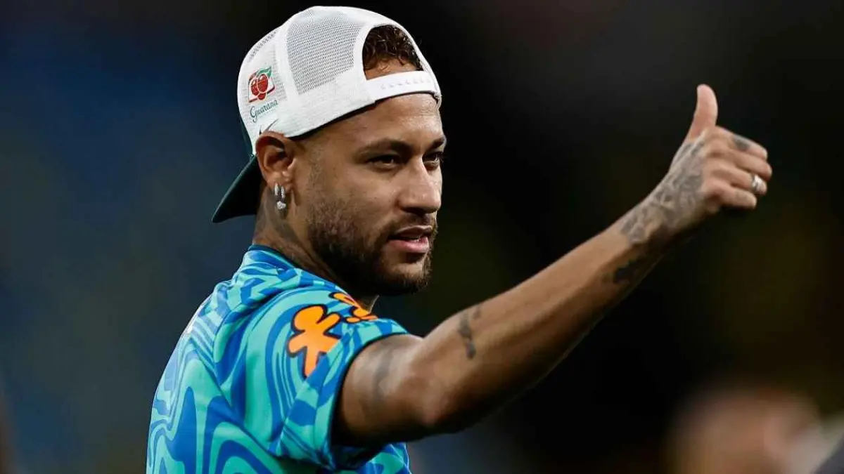 Pemain Brasil, Neymar berlatih sendirian di kamp Piala Dunia 2026 dalam upaya untuk segera fit.