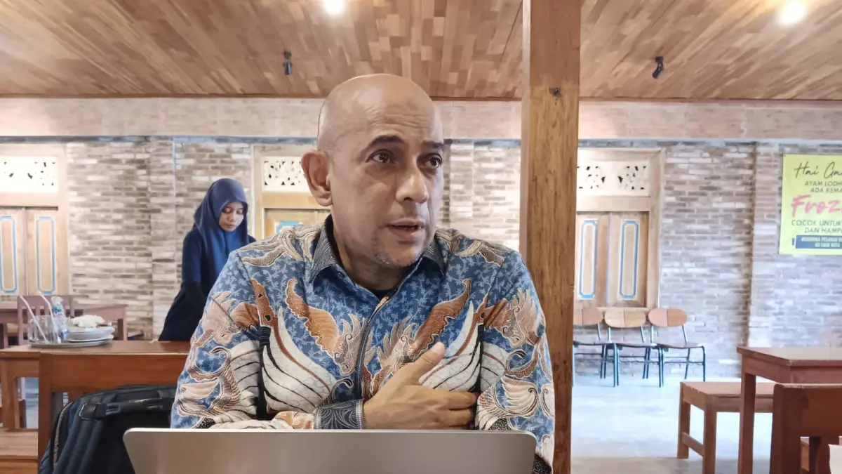 Dr. Najib A. Gisymar, S.H.,M.Hum. 
