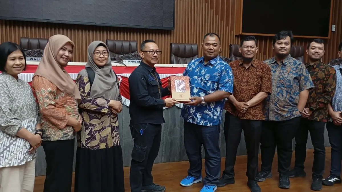 KUNKER: Jajaran Sekretariat DPRD Kota Jogja saat melakukan kunjungan kerja di DPRD Kota Bandung pada Kamis (18/6/2026). IWAN NURWANTO/RADAR JOGJA&nbsp;
