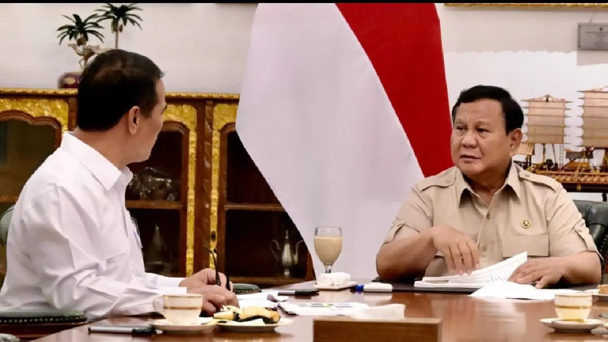 STOK PANGAN AMAN: Presiden Prabowo Subianto berbincang dengan Menteri Pertanian (Mentan) Andi Amran Sulaiman di Istana Merdeka, Jakarta, Kamis (18/6/2026). (Rusman - Biro Pers, Media, dan Informasi Sekretariat Presiden)