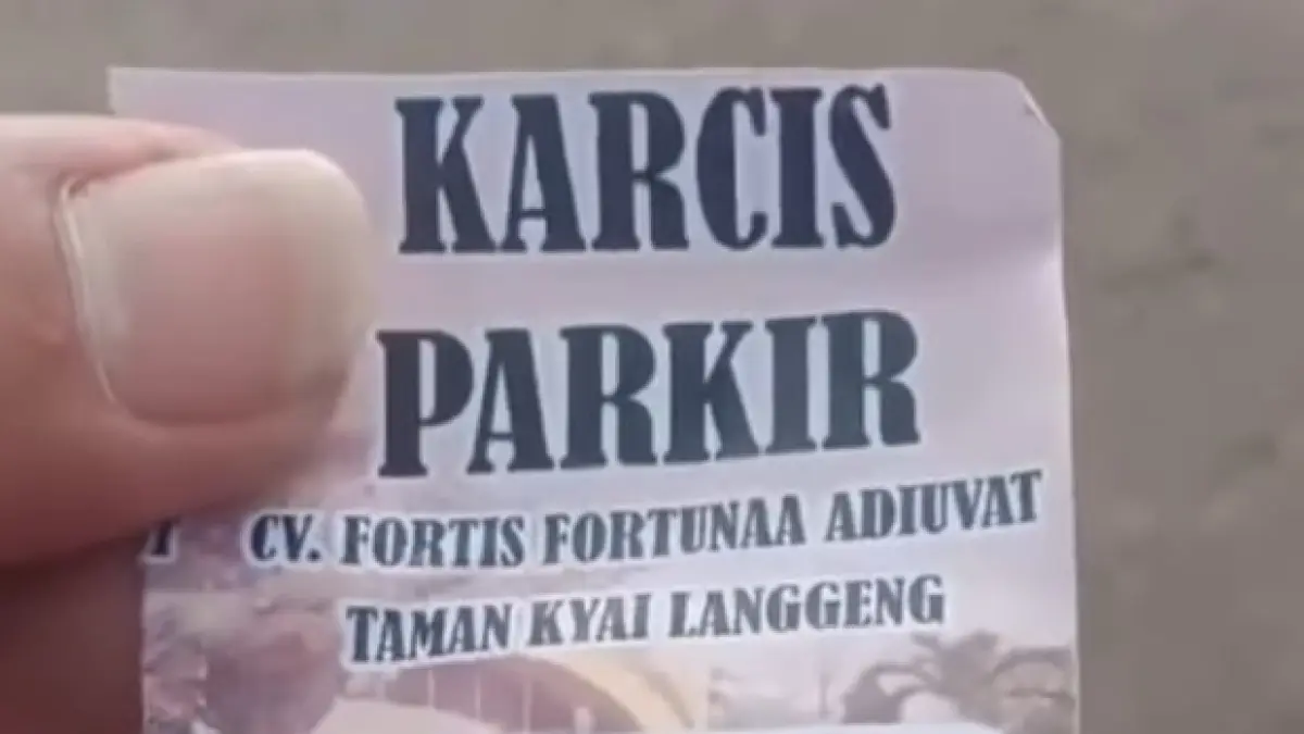Karcis parkir di Taman Kyai Langgeng