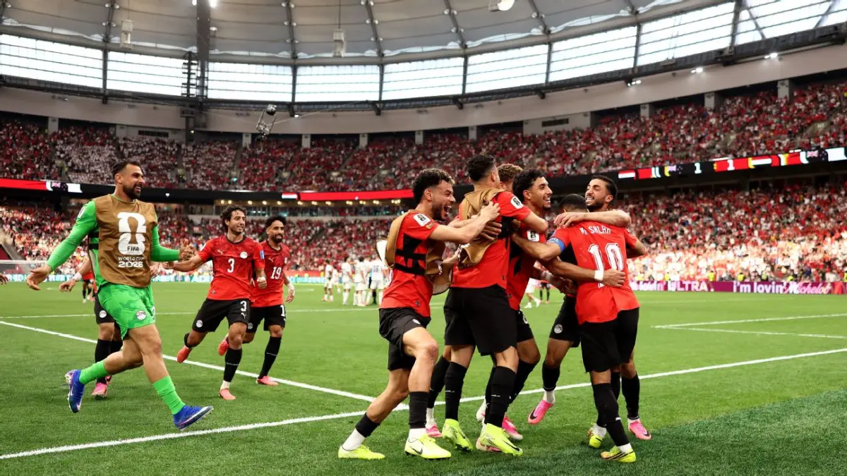 Selebrasi para pemain Mesir rayakan kemenangan pertama di Piala Dunia dengan mengalahkan Selandia Baru pada Senin (22/6/2026).