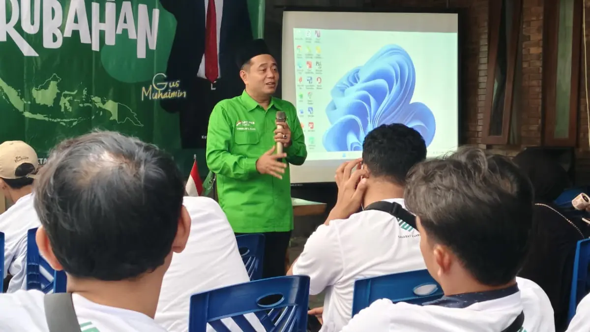 Anggota DPRD Kabupaten Sleman dari Dapil VI (Seyegan, Godean, Moyudan, Minggir) Syukron Arif Muttaqin. (Nanang Febriyanto/Radar Jogja)