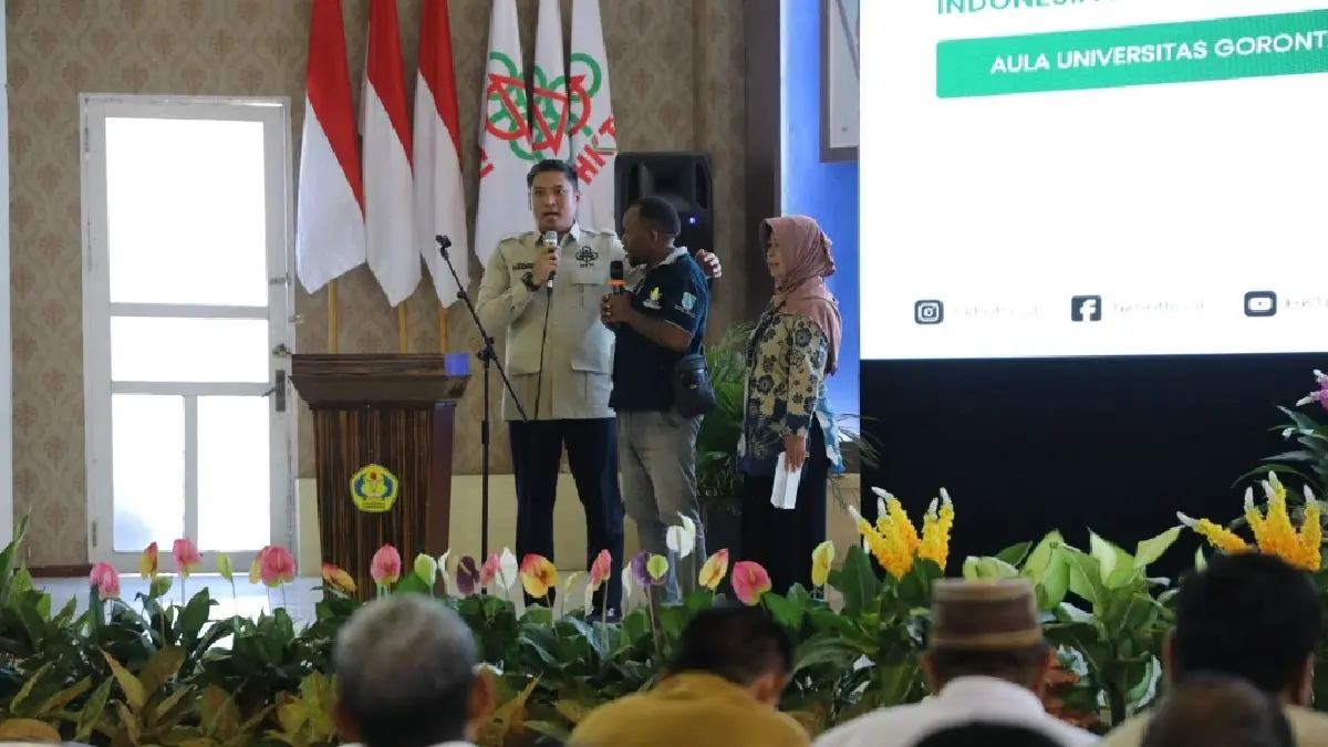 ASPIRATIF: Wamentan Sudaryono berdialog dengan petani dan nelayan dalam "kopi darat" tani dan nelayan di sela Pekan Nasional (Penas) Petani Nelayan XVII di Gorontalo, Selasa (23/6/2026). (ISTIMEWA)