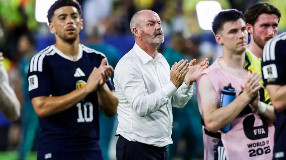 Pelatih Skotlandia, Steve Clarke pesimis tim besutannya bisa lolos ke babak gugur Piala Dunia 2026 setelah kekalahan dari Brasil. (getty images)