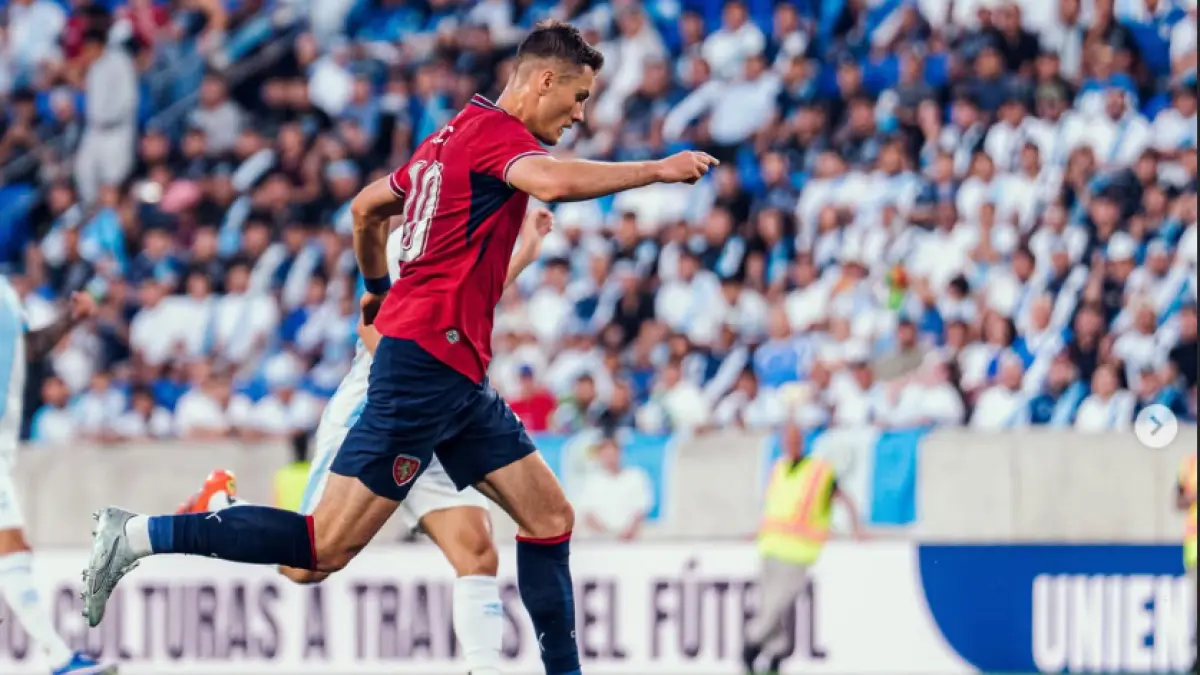 Penyerang Ceko dan Bayer Leverkusen, Patrick Schick resmi umumkan pensiun dari tim nasional setelah tersingkir dari Piala Dunia 2026. (instagram)