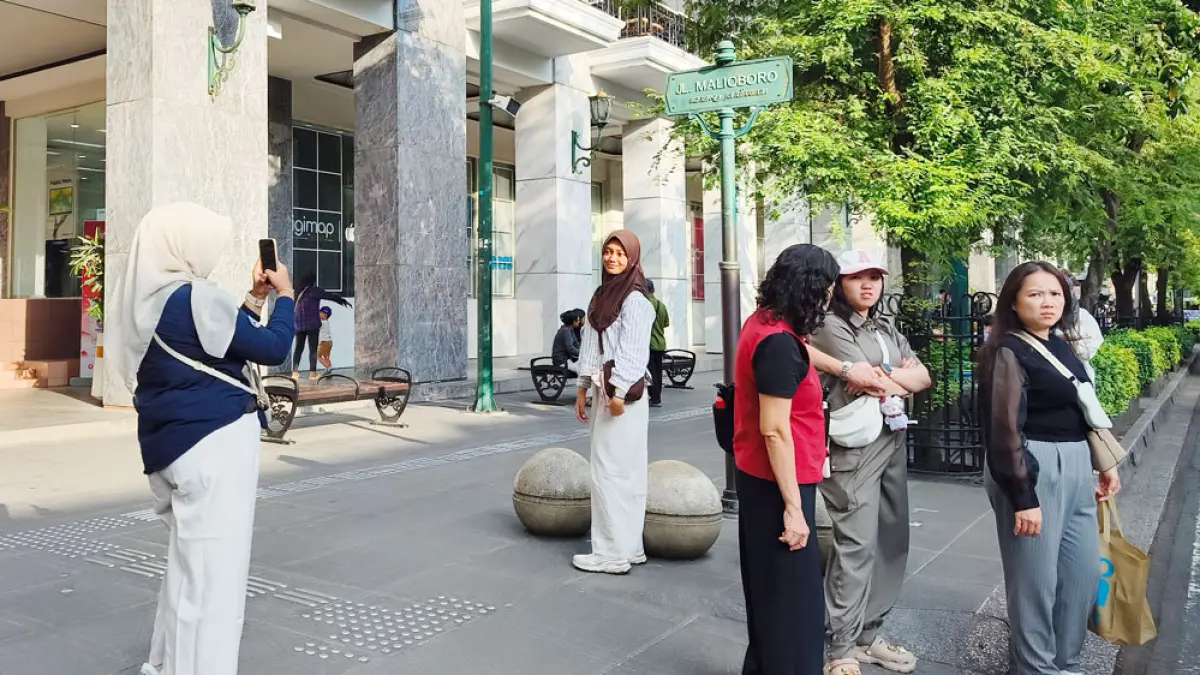 Wisatawan yang mengunjungi destinasi di Jogjakarta. (Fahmi Fahriza/Radar Jogja)