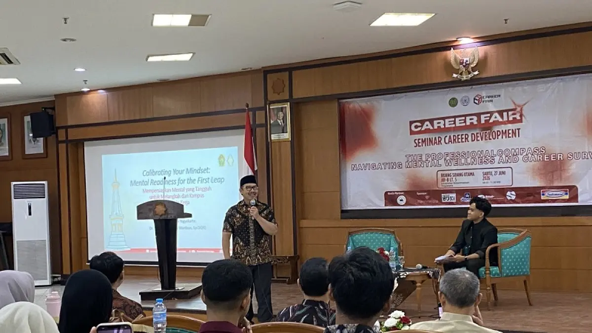 PEMAPARAN: Wali Kota Jogja Hasto Wardoyo menjadi narasumber dalam acara Seminar Career Development di UMY, Sabtu (27/6/2026).&nbsp;Humas Pemkot Jogja