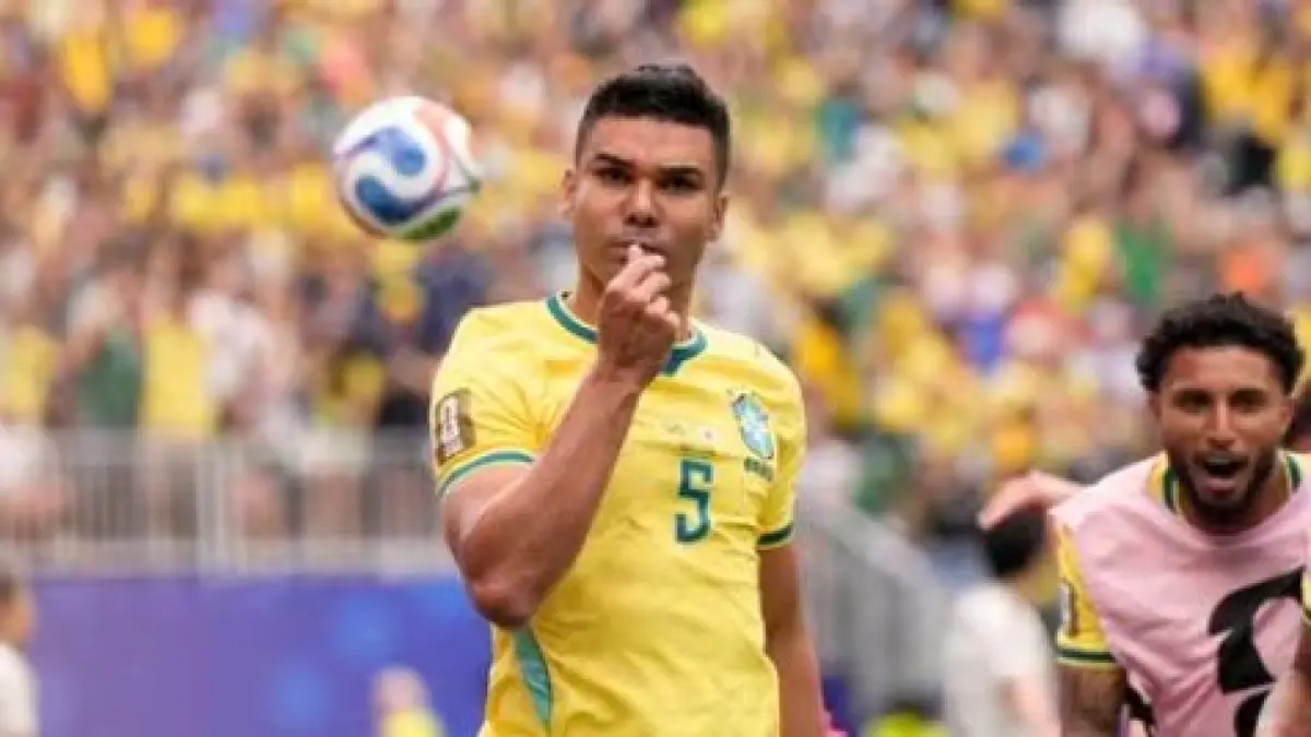 Casemiro setelah mencetak gol penyeimbang saat melawan Jepang