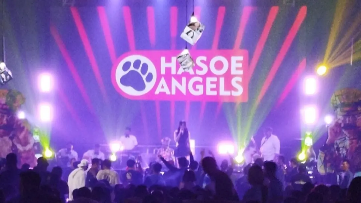 Hasoe Angels merayakan anniversary di St Bear, Sleman, Senin 29 Juni 2026 malam. (Foto: iwa ikhwanudin/Radar Jogja) 