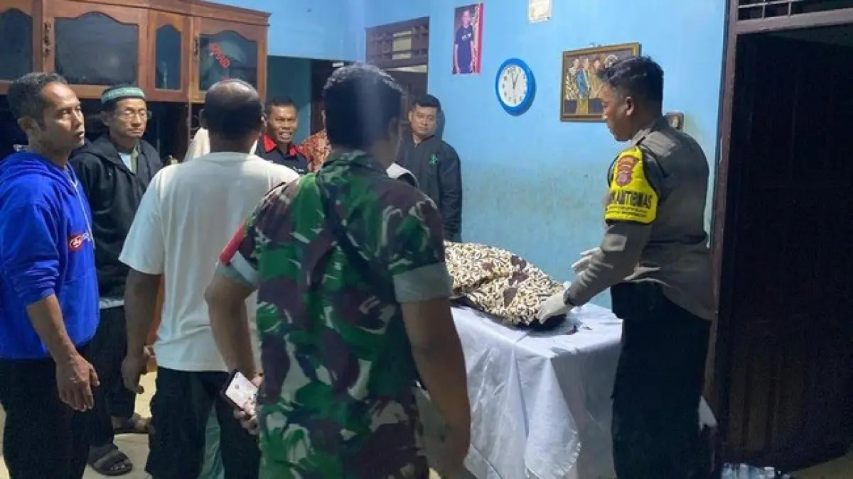 Pasca ditemukan tergeletak di area lahan yang terbakar, korban kemudian dialirkan ke Puskesmas Rongkop untuk menjalani pemeriksaan - Dokumentasi/Polsek Rongkop