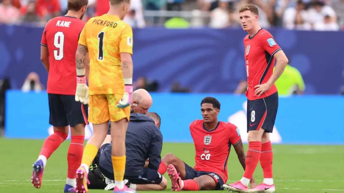 Jarell Quansah alami cedera saat perkuat Inggris melawan Panama di laga terakhir fase grup Piala Dunia 2026.
