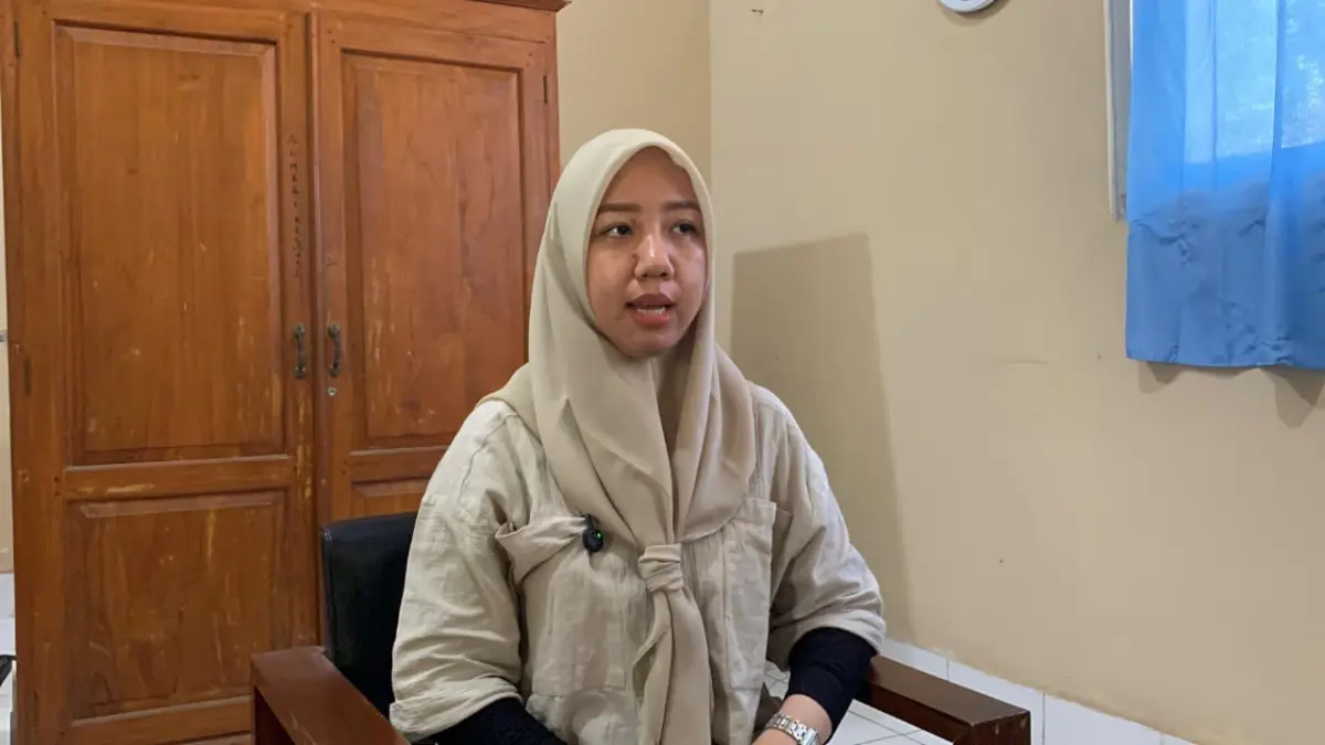 Kepsek SMPN 4 Pengasih Rahmi Atiningrum. (ANOM BAGASKORO/RADAR JOGJA)