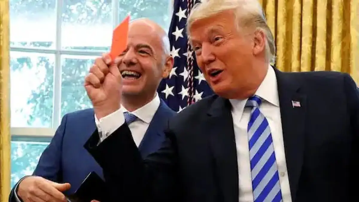 ilustrasi Donald Trump dan Presiden FIFA Gianni Infantino