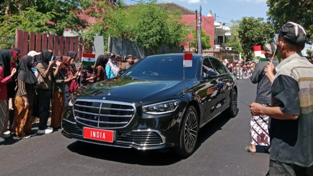 Mobil rombongan PM India Narendra Modi. (Foto: Delima Purnamasari/Radar Jogja)