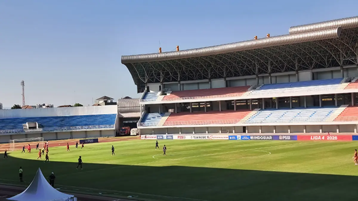 Pertandingan Liga 4 yang berlangsung di Stadion Mandala Krida, Jogja. (Foto: Fahmi Fahriza/Radar Jogja)