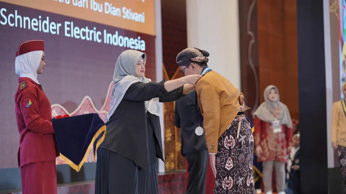 Prosesi wisuda Sekolah Menengah Kejuruan- Sekolah Menengah Teknologi Industri (SMK-SMTI Yogyakarta)