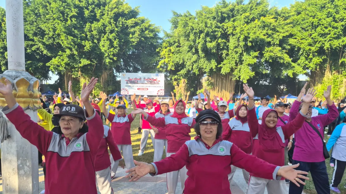  Semarak Gerak Sehat Prolanis di Lapangan Pemerintah Kabupaten Sleman, Jumat (10/07). 