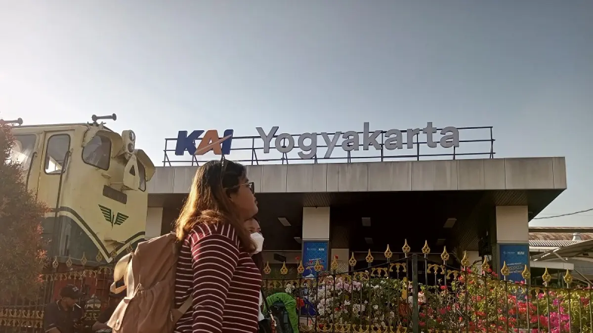 NYAMAN: Suasana di Stasiun Tugu Jogja, Jumat (17/7/2026). Stasiun ini masih menjadi stasiun dengan volume penumpang tertinggi.&nbsp;Yusuf Bastiar/Radar Jogja