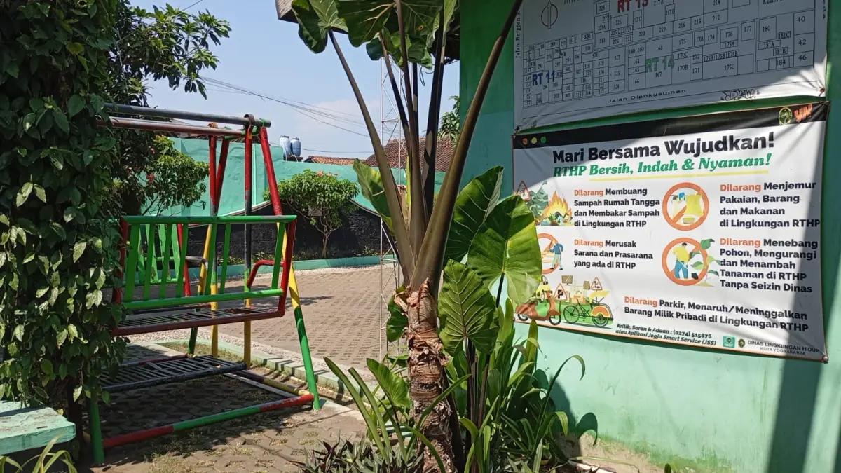 RTHP Dipowinatan pada Jumat (17/2/2026) siang. Kebijakan retribusi pada fasilitas publik tersebut menimbulkan keresahan di masyarakat. (Foto: IWAN NURWANTO/Radar Jogja)&nbsp;