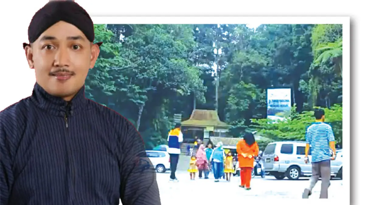DEMI KEAMANAN: Lurah Hargobinangun, Amin Sarjito menjelaskan Tlogo Nirmolo ditutup sejak Gunung Merapi mengalami erupsi. Dia sebut sempat dibuka, tetapi akhirnya ditutup kembali hingga kini oleh TNGM. Penutupan itu disebabkan karena lokasinya masuk dalam kawasan rawan bencana tiga dan dekat dengan hulu Sungai Boyong.