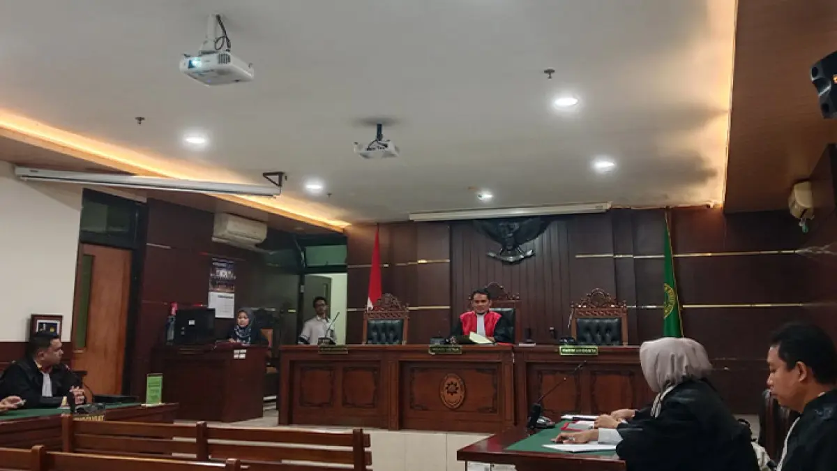 GUGAT: Sidang praperadilan dengan pemohon Raudi Akmal di PN Sleman, Senin (20/7). (Delima Purnamasari/Radar Jogja)