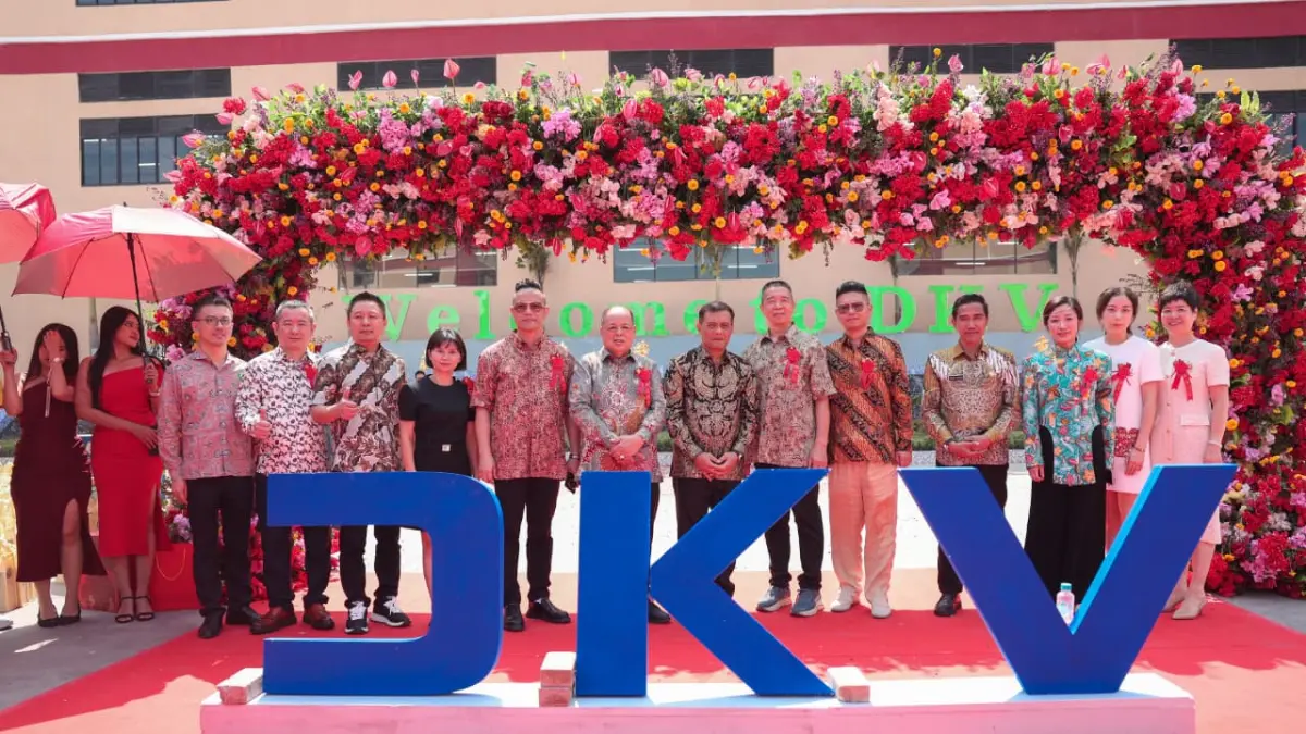 Ahmad Luthfi meresmikan PT DKV Printing Indonesia di Kawasan Ekonomi Kendal, Selasa 21 Juli 2026.&nbsp;