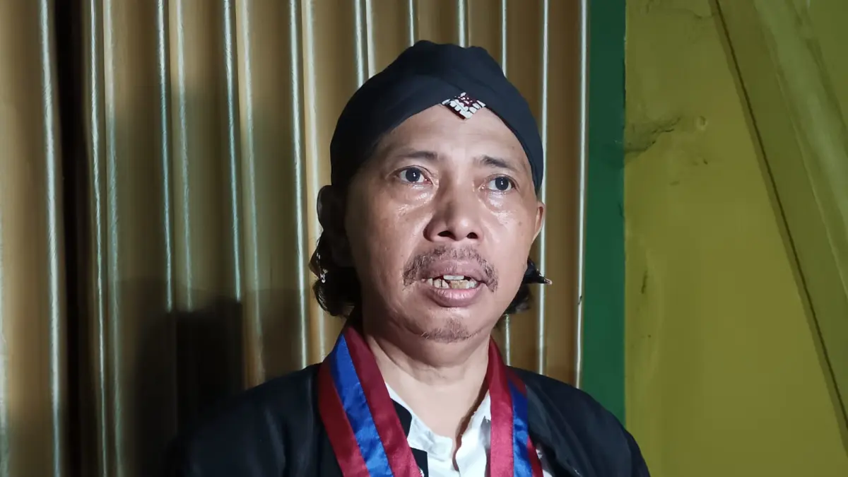 Ketua Dewan Kebudayan Daerah (DKD) Kebumen Basikun Mualim alias Ki Petruk. (M Hafied/Radar Jogja)