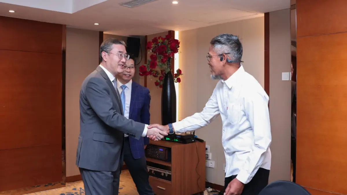 Kerja sama Pemerintah Provinsi Jawa Tengah dan Provinsi Fujian, Tiongkok diwakili oleh Sekretaris Daerah (Sekda) Jateng, Sumarno mewakili Gubernur Ahmad Luthfi dan Wakil Gubernur Fujian Zhao Zenglian di Gumaya Tower, Kota Semarang, Rabu, 22 Juli 2026.